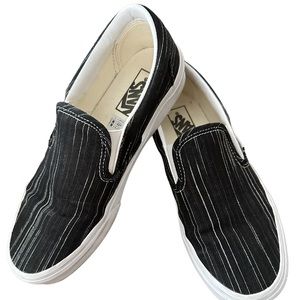 Vans Classic Slip-Ons Striped Black White Women’s Size 9 Great Condition